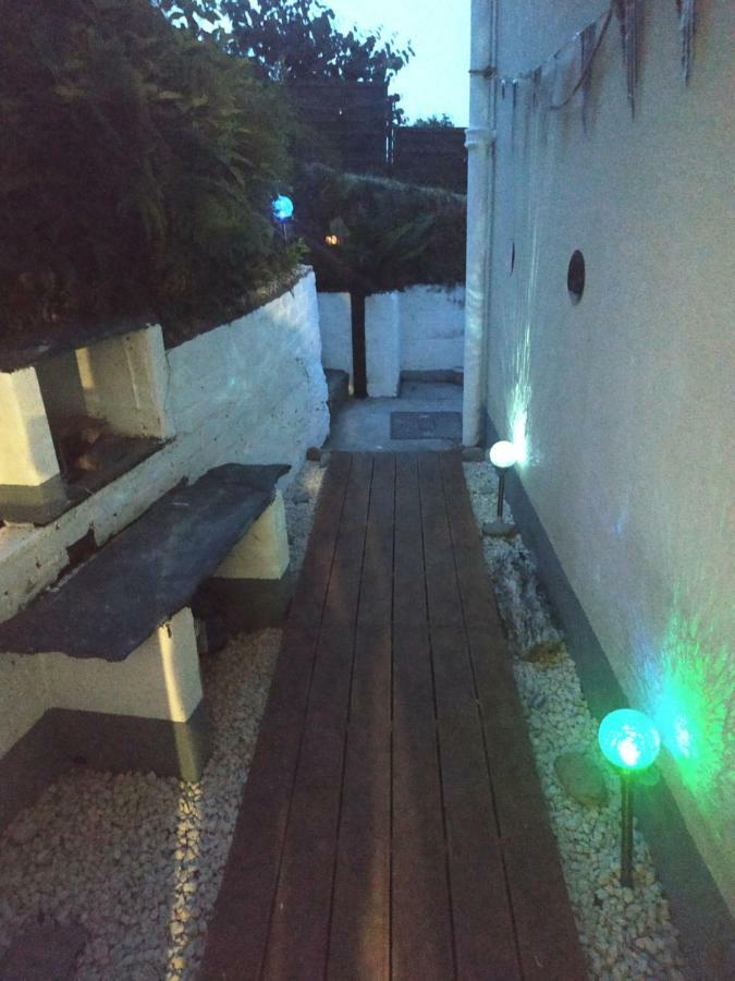 Dog Friendly Nancecliff Cottages Лоо Екстер'єр фото