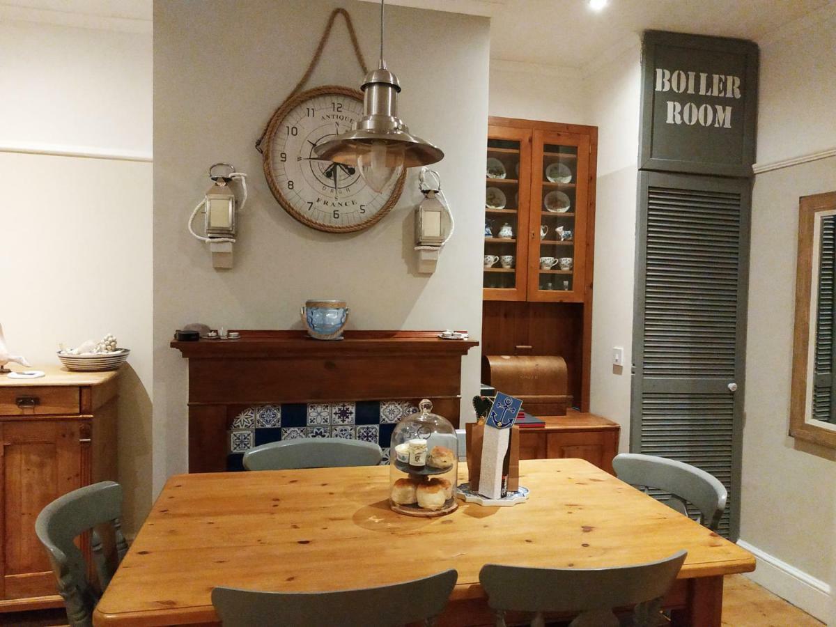 Dog Friendly Nancecliff Cottages Лоо Екстер'єр фото