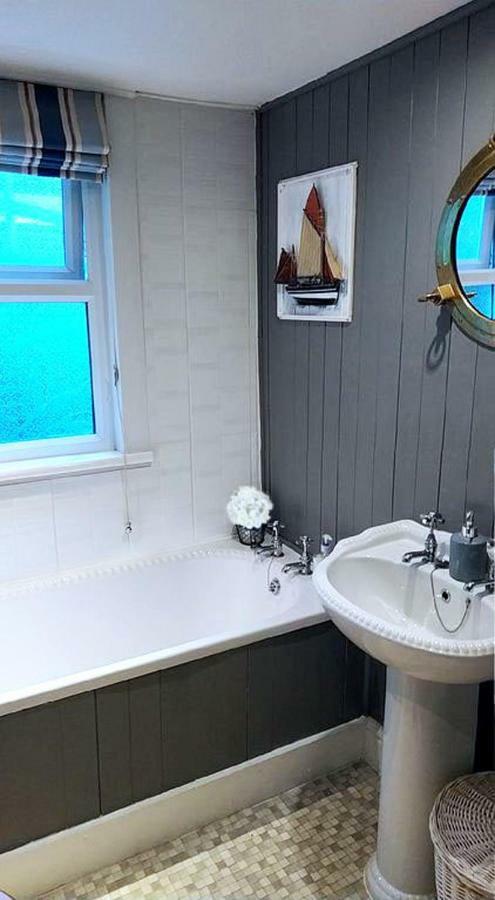 Dog Friendly Nancecliff Cottages Лоо Екстер'єр фото